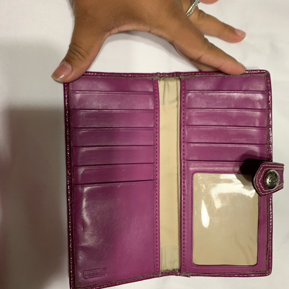 Coach authentic wallet - Picture 2 of 2